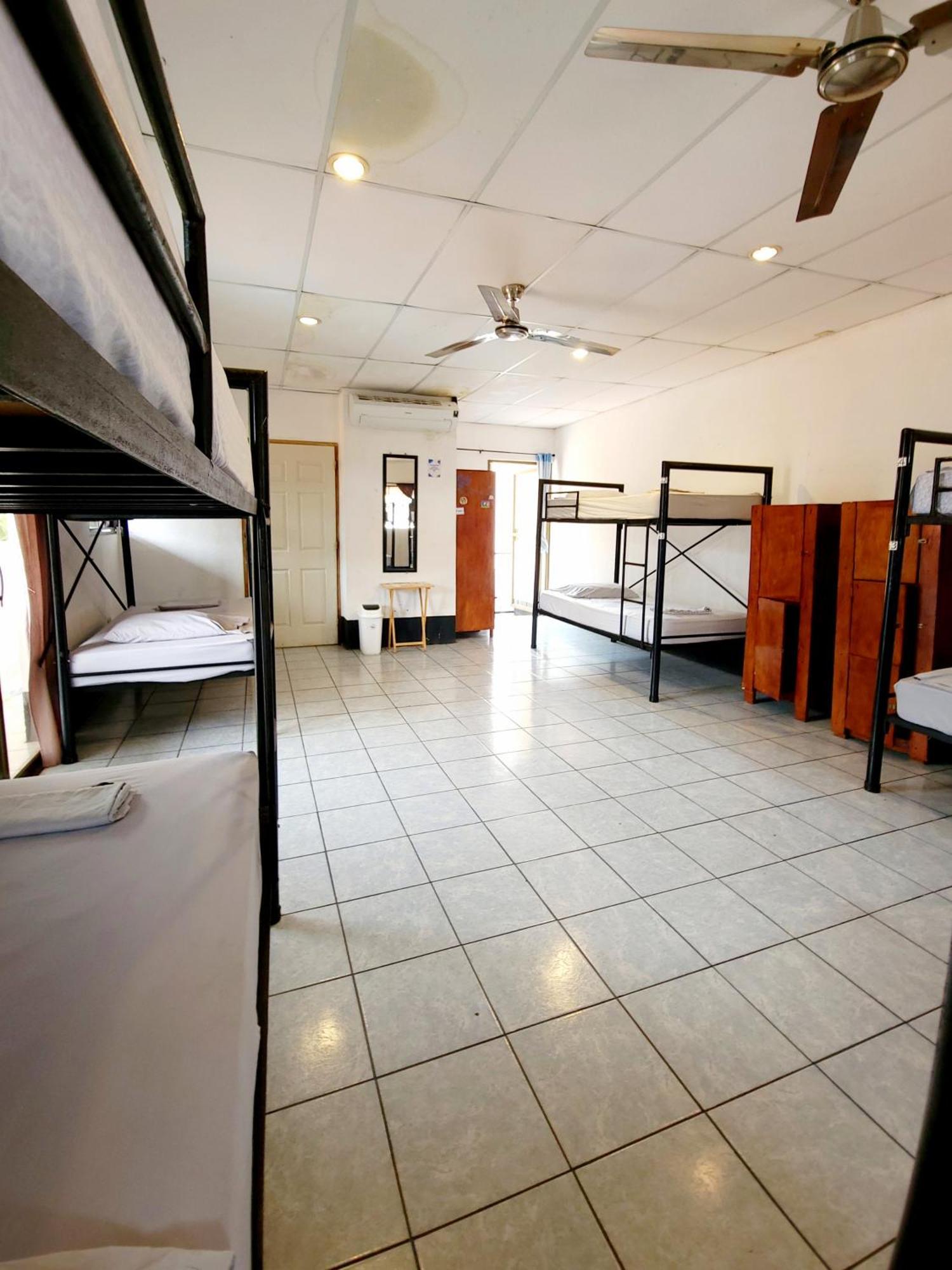 Poco A Poco Hostel León Exteriér fotografie